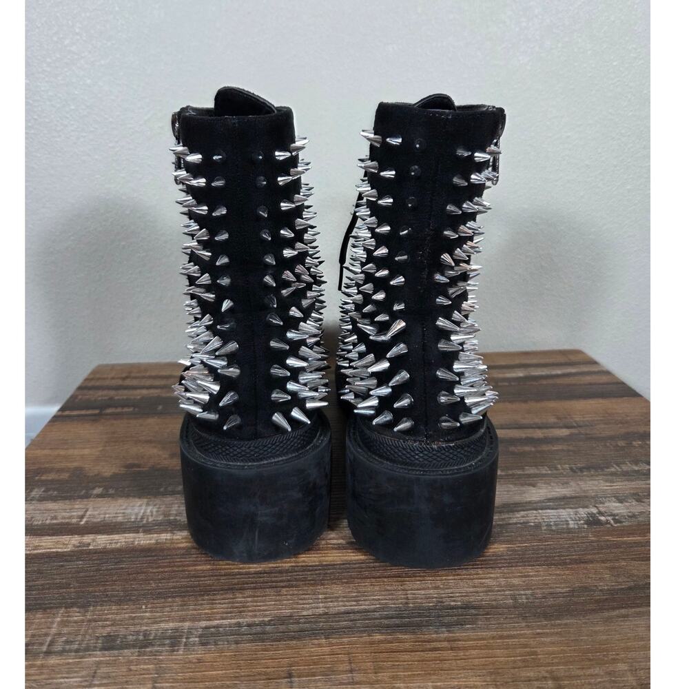 Cape Robbin Woman's Black Faux Suede Metal Spike Lace Up Combat Boots Size 8 - Picture 4 of 11